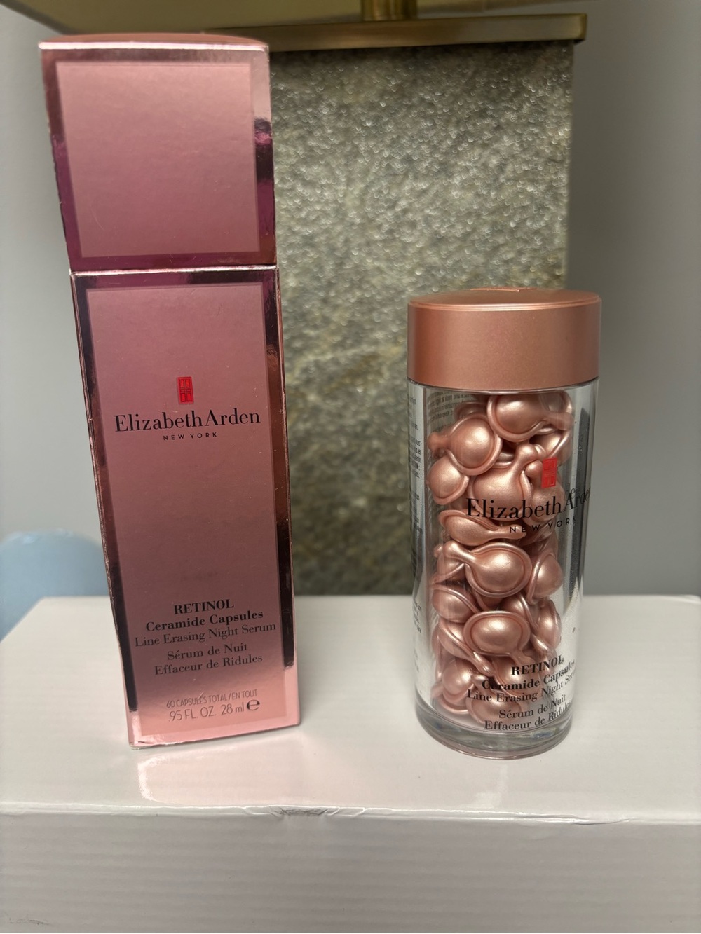 New in box Authentic Elizabeth Arden Retinol Ceramide Capsules Night Serum